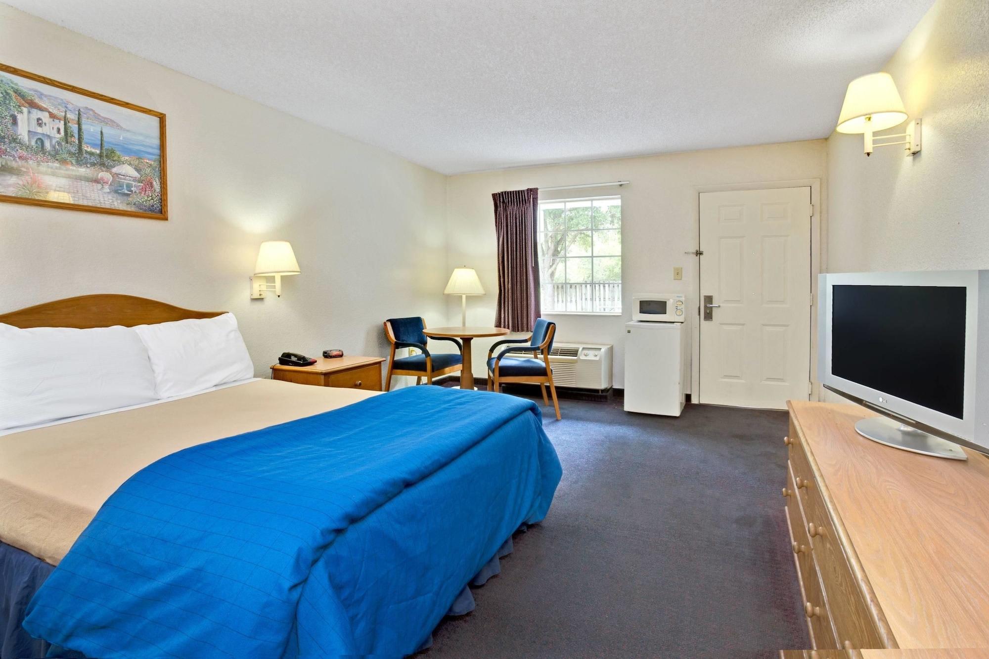 Travelodge Suites By Wyndham Macclenny I-10 Εξωτερικό φωτογραφία